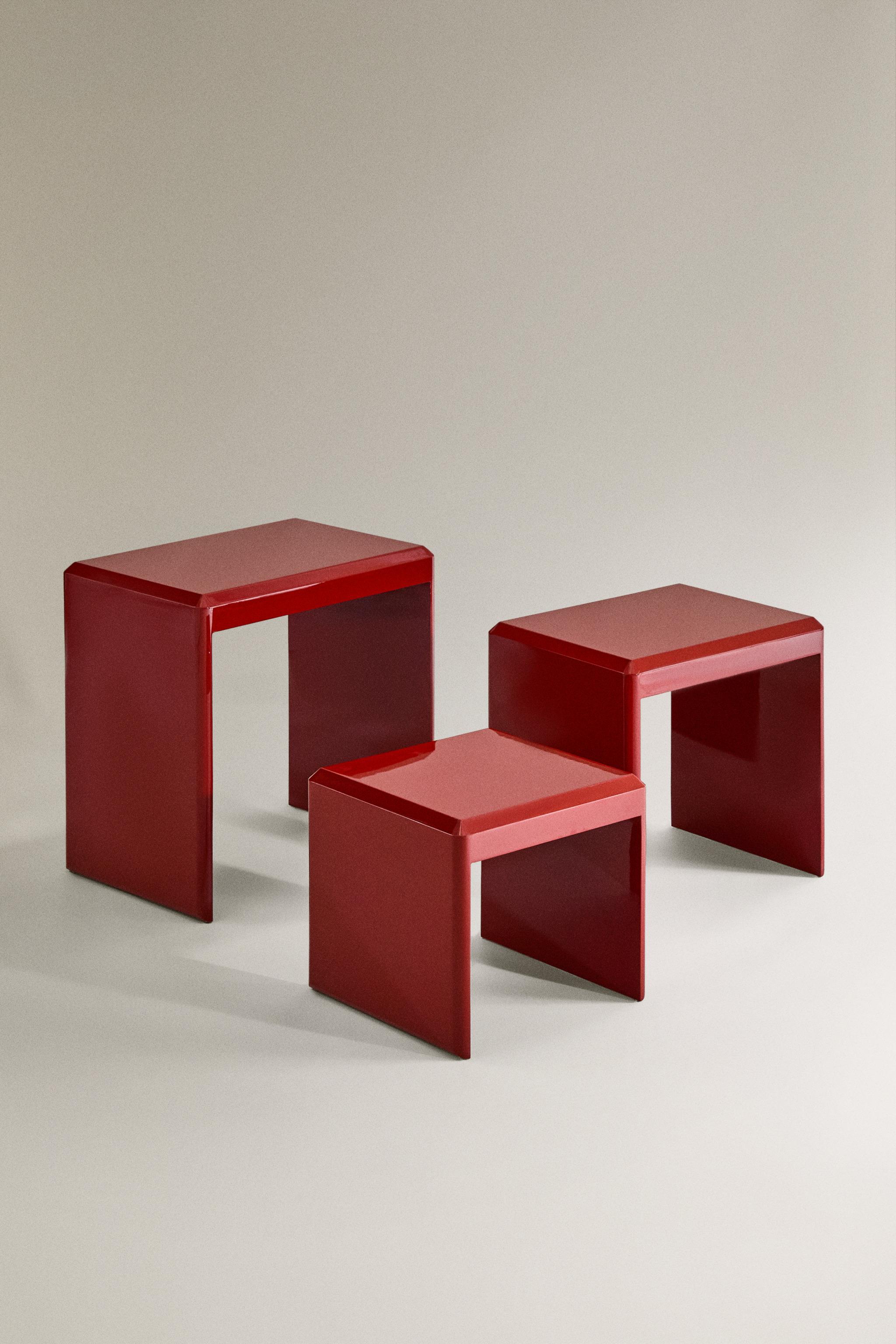 TABLES GIGOGNES LAQUÉES I COLIN KING